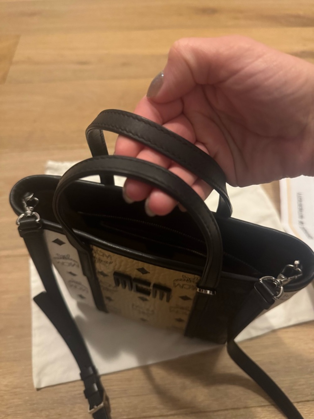 MCM Monochrome Logo Tote Bag - Picture 9 of 12
